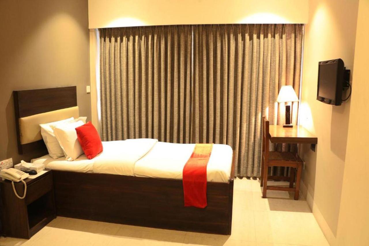 Hotel Ashrafee Daca Exterior foto